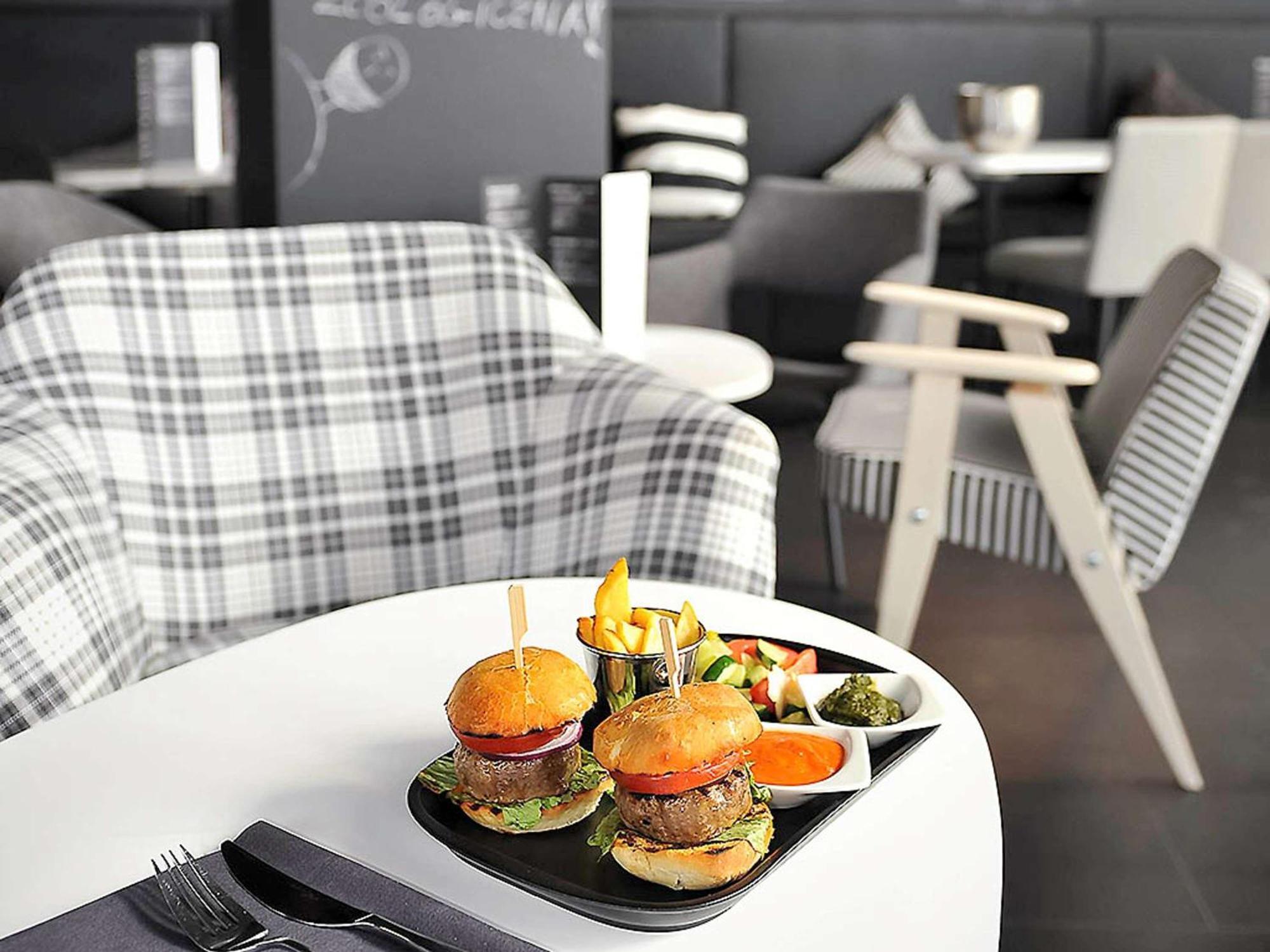 Ibis Styles Centrum Hotel 3*