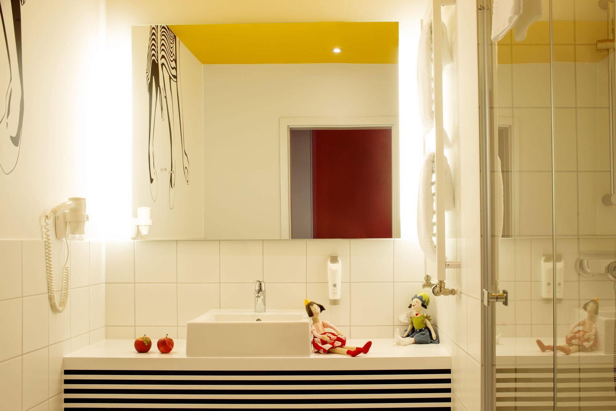 Ibis Styles Centrum Hotel 3*