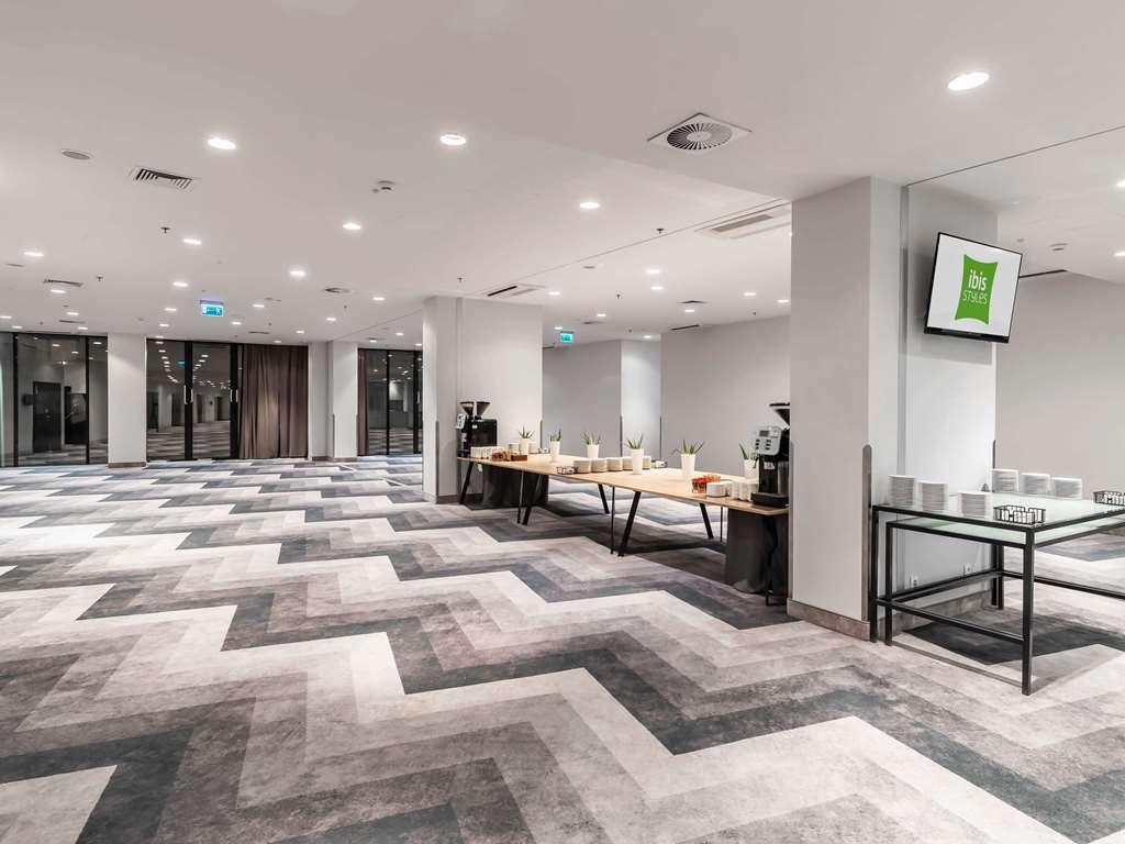 Готель Ibis Styles Centrum